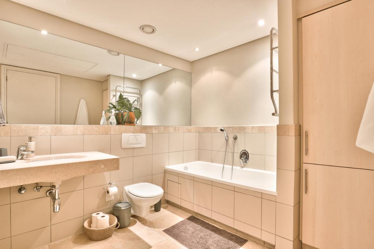 Elegant V&A Waterfront Canal Apartment Kapstaden Eksteriør billede
